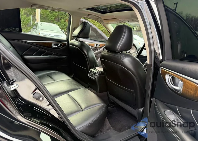 JN1EV7AP3KM516976: 76284275