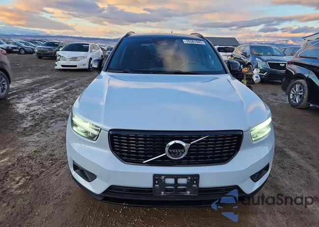 YV4162UM2M2525242: 76587685