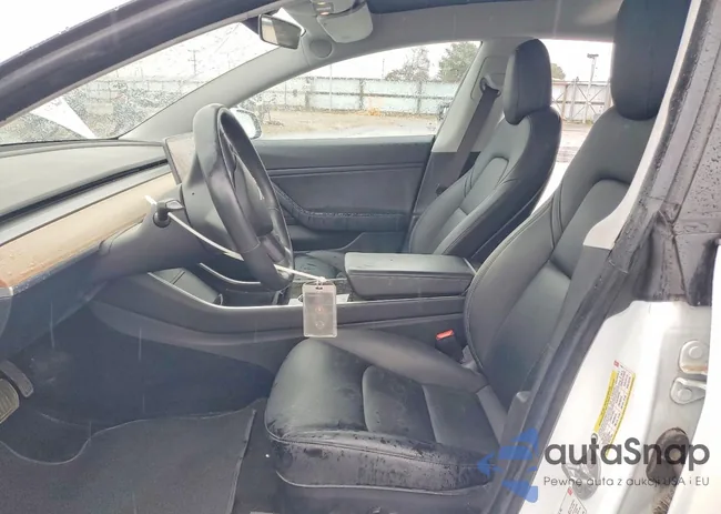 5YJ3E1EB8JF117617: 78201875