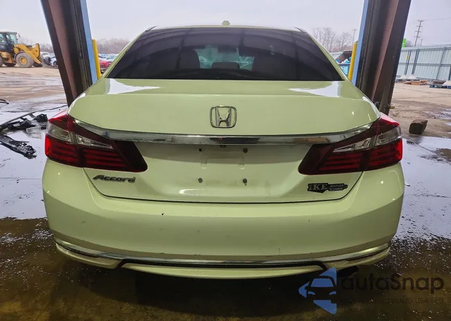 1HGCR2F74HA217657: 78592415