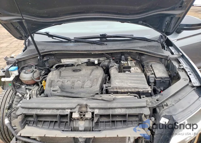 3VV2B7AX7KM084360: 77157815