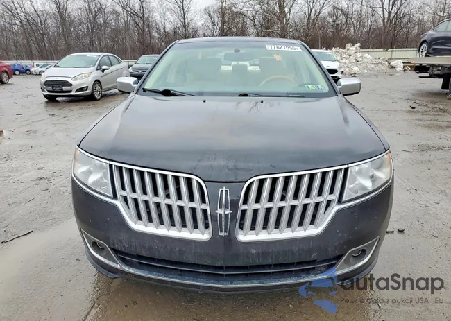 3LNHL2JC7CR820588: 77827055