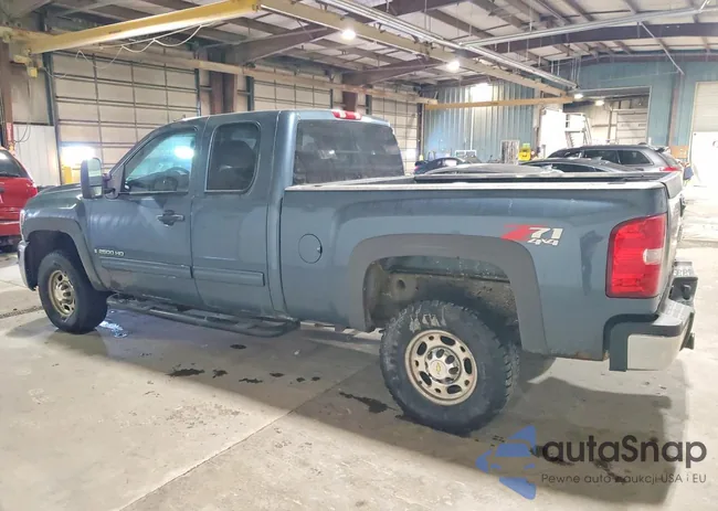 1GCHK59659E143558: 76949795