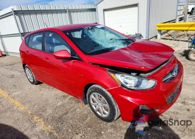 KMHCT5AE7DU089572: 77162535