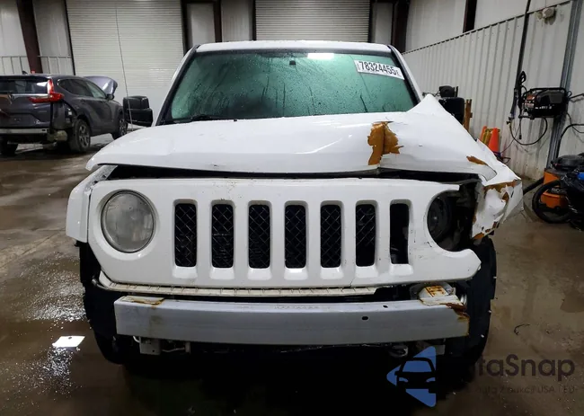 1C4NJRFB3ED705049: 78324455