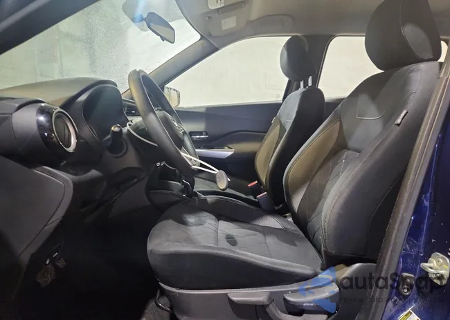 3N1CP5CU2KL539829: 75704975