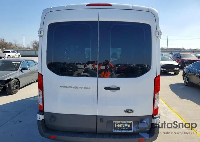 1FTYR2CM5HKA08890: 77219805