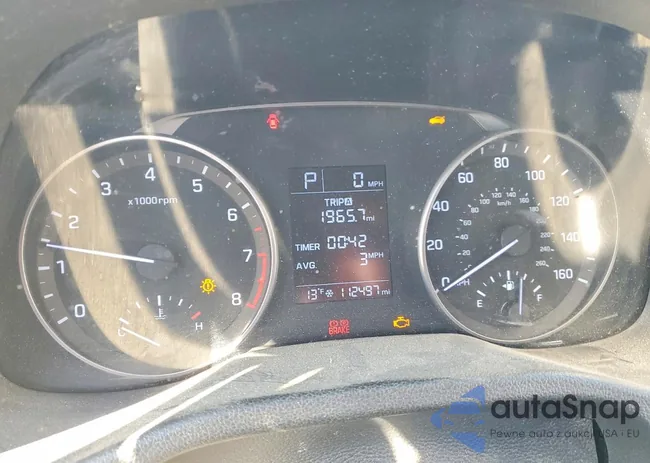 KMHD74LF5HU070985: 76393845