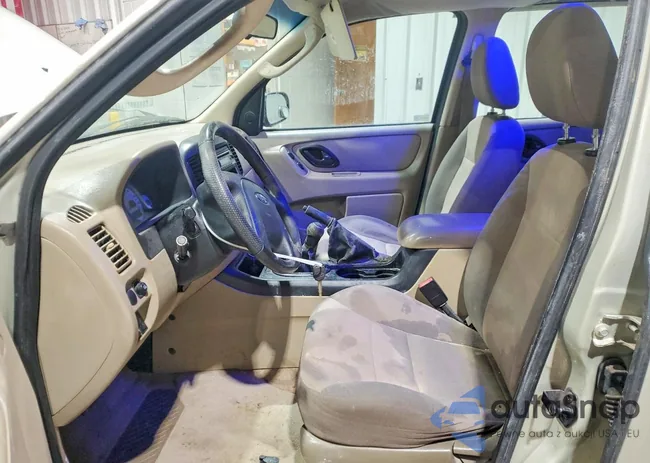 1FMYU02Z95KE16915: 76313045