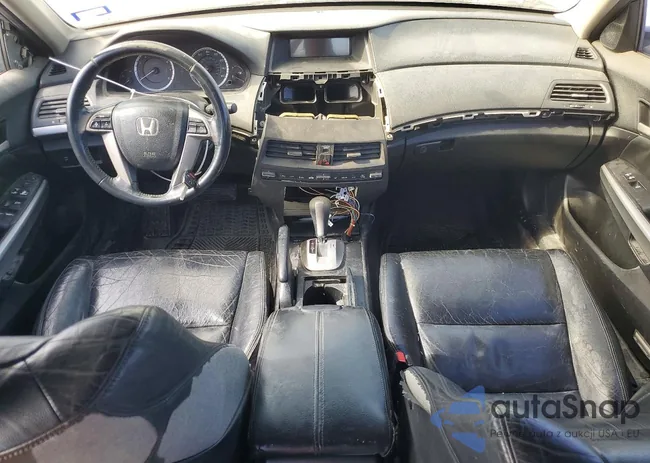 JHMCP26808C026558: 77136945