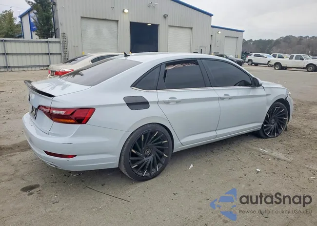 3VWCB7BU8KM131917: 75961845