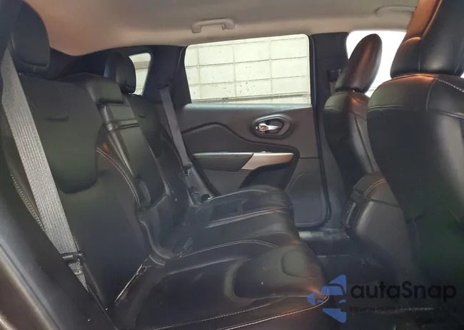 1C4PJMDB6JD517585: 76874275