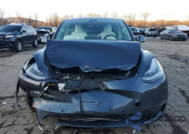 5YJYGDEE4MF070277: 78592835