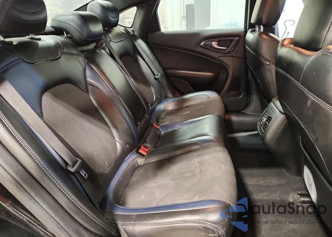 1C3CCCDG7GN105519: 76384105