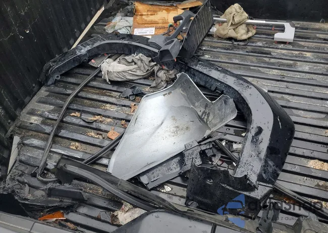 3TYLB5JN9RT009308: 77697035