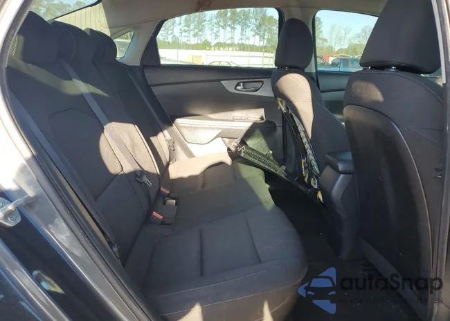 3KPF24AD1LE186558: 52303225