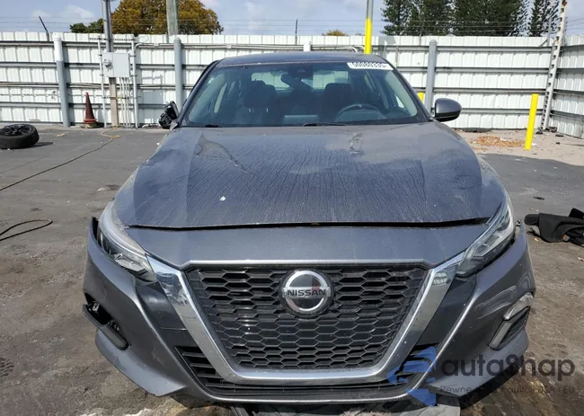 1N4BL4DV4NN320998: 50080335