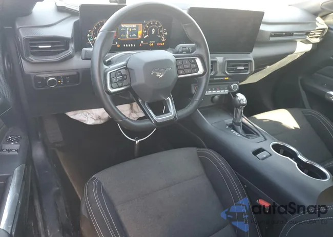 1FA6P8TH3R5118832: 48633515