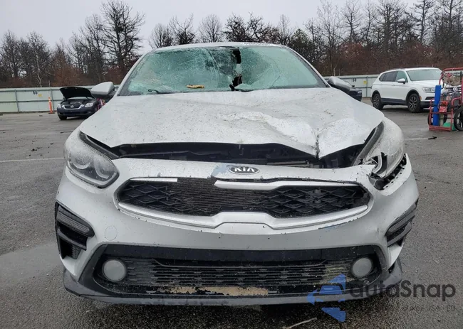 3KPF24AD0LE183053: 49868095