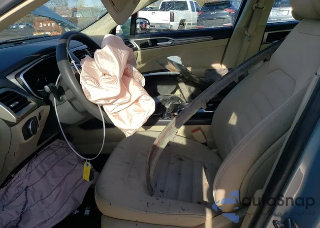 3FA6P0LU1DR237161: 58196445