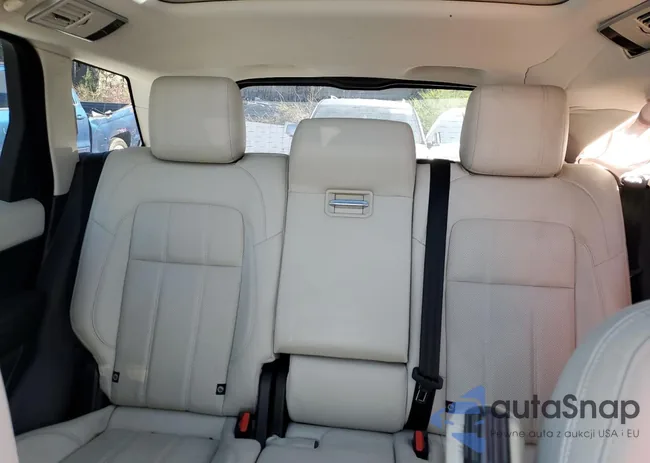 SALWR2RV7JA188076: 49951615