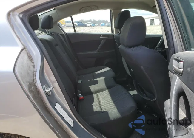 JM1BL1V77C1573035: 61153355