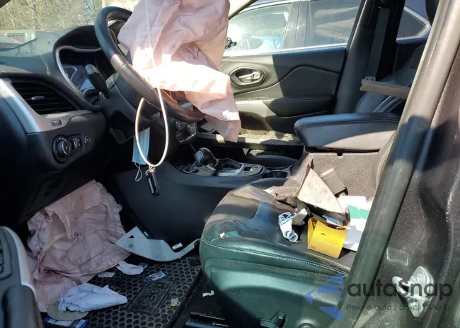 1C4PJMLXXJD547637: 86063784