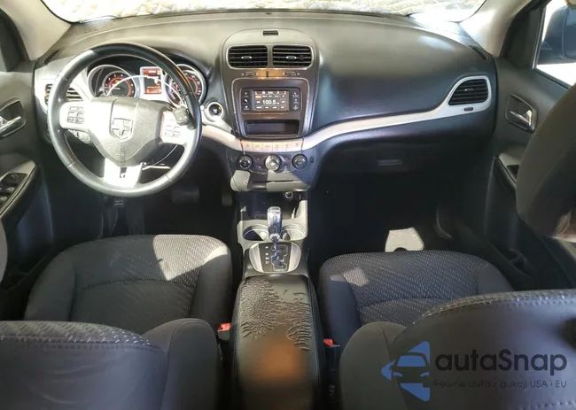 3C4PDCAB2GT212979: 49484245