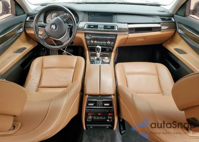 WBAKB4C57CC575794: 49347395