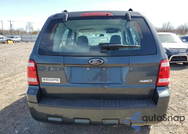 1FMCU92Z38KA42935: 80444015