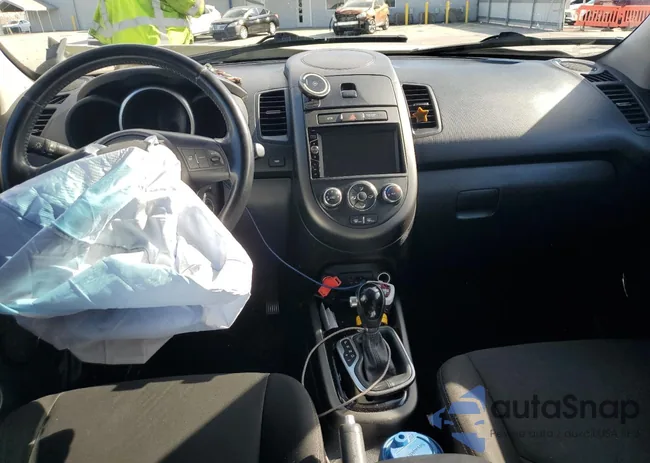 KNDJT2A6XD7554170: 51182445