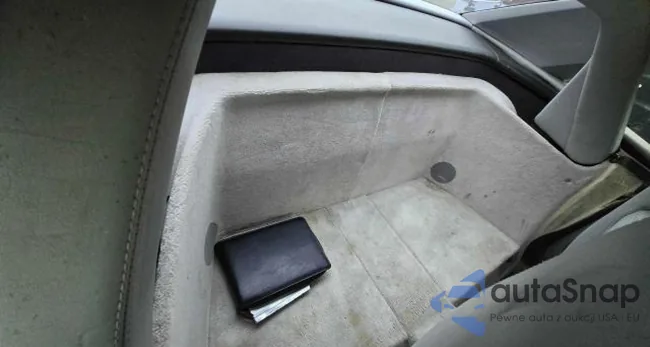 WDBFA68FXXF184548: 48104955