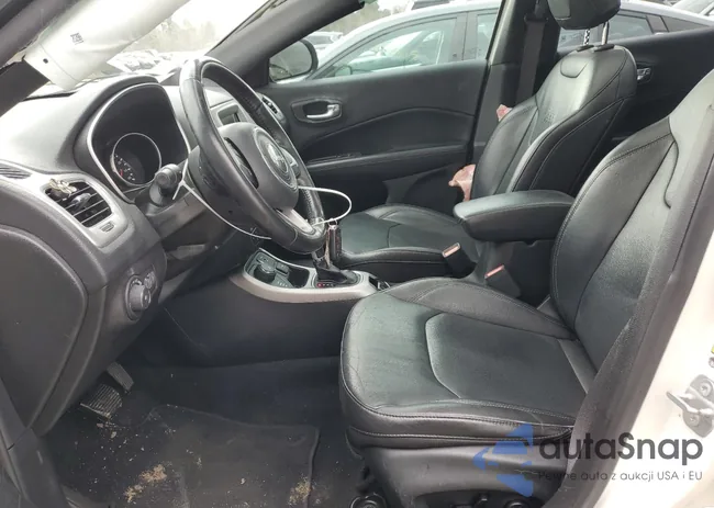 3C4NJDCB2LT173758: 50141975