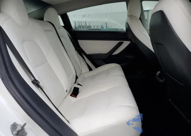 5YJ3E1ECXMF925576: 50250605