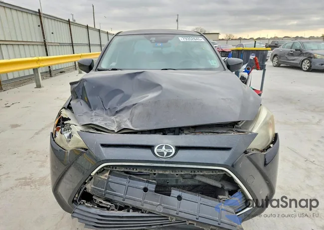 3MYDLBZV6GY130028: 79352645