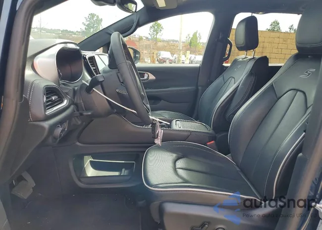 2C4RC1GG9SR587265: 79614845