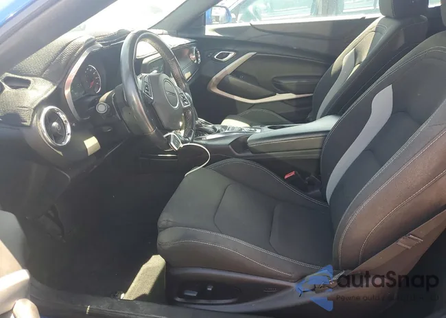 1G1FB3DS3J0176438: 79356185