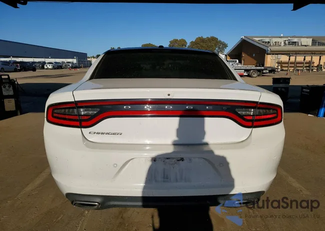 2C3CDXBG7LH211687: 79670785