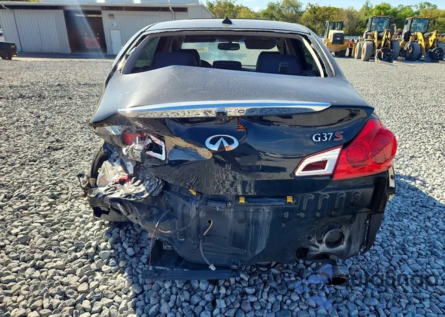 JN1CV6AP4DM717483: 45986476