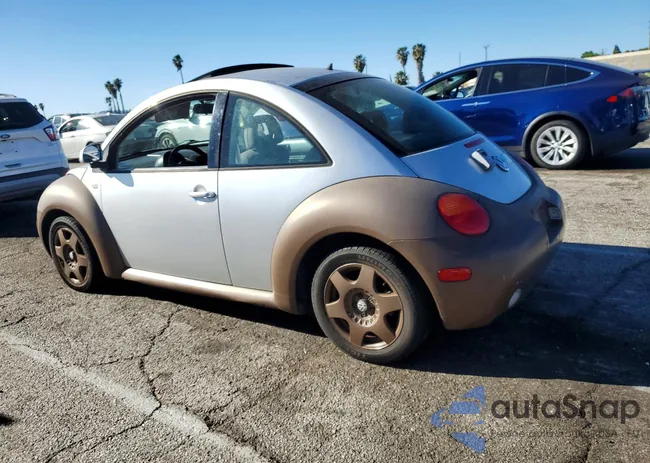 3VWCD21C7YM411438: 41842116