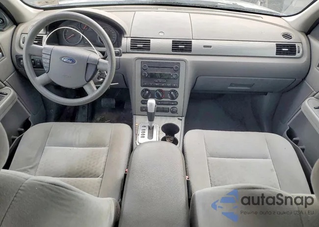 1FAFP231X5G112945: 41783476