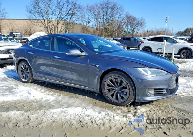 5YJSA1E28JF246268: 79677335