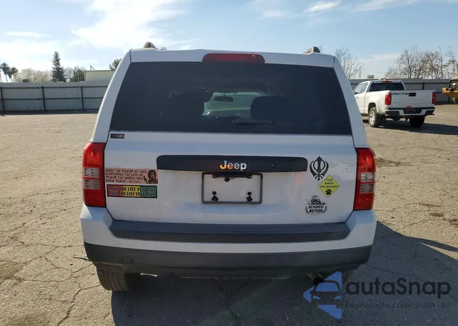 1C4NJPBB1FD305910: 79477325