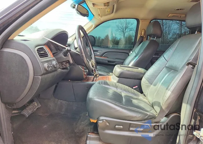 1GKFK13018J102570: 41668336