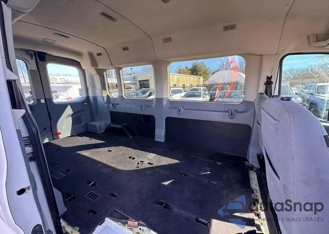 1FBAX2CV5HKA07100: 45831166