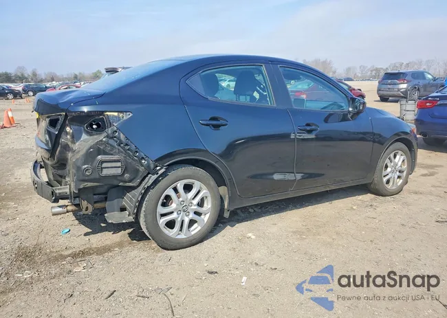 3MYDLBYV8JY318770: 41719506