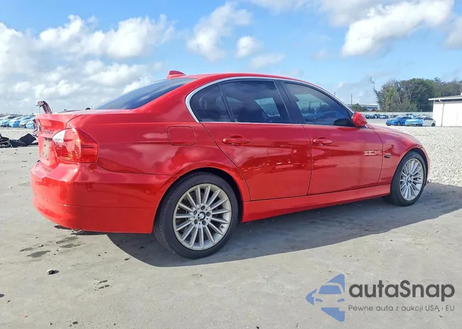 WBAVD33526KL52736: 41969656