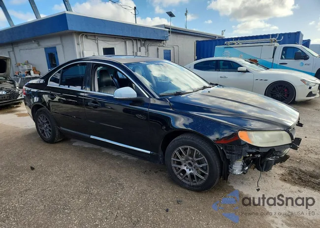 YV1952AS8C1157238: 79536745