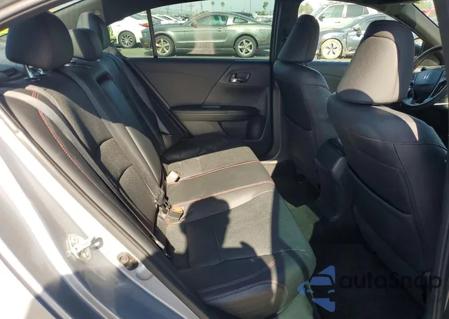 1HGCR2F16HA089496: 79111465