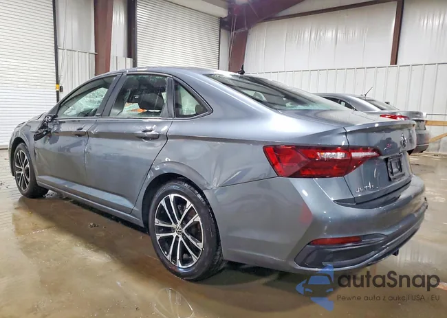 3VWAM7BU4RM010328: 79400785